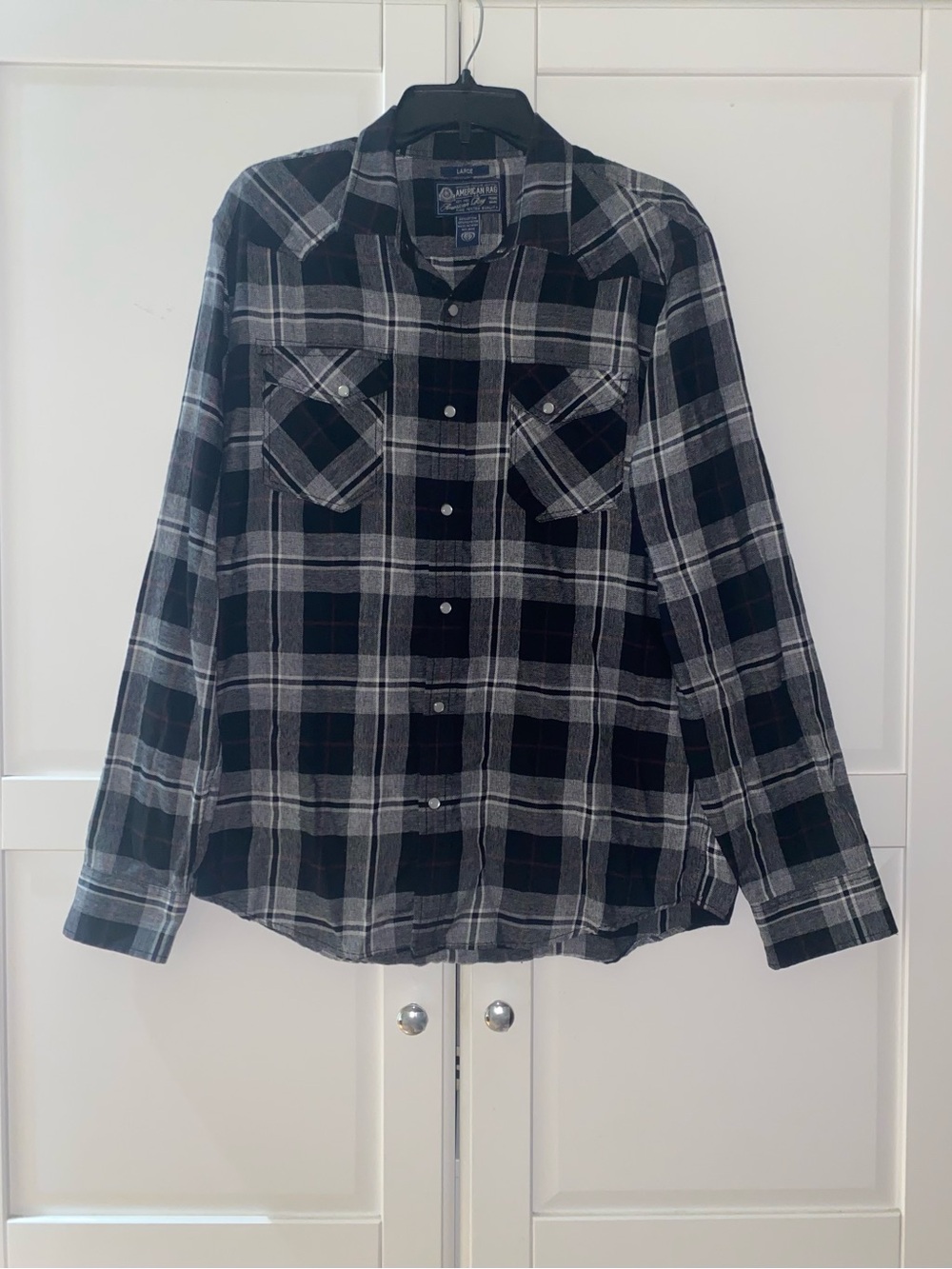 American Rag Black & Gray Plaid Button-Down Long Sleeves Shirt, Size L